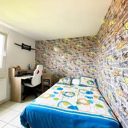 Διαμέρισμα Agreable Duplex De Type F4 Sevran